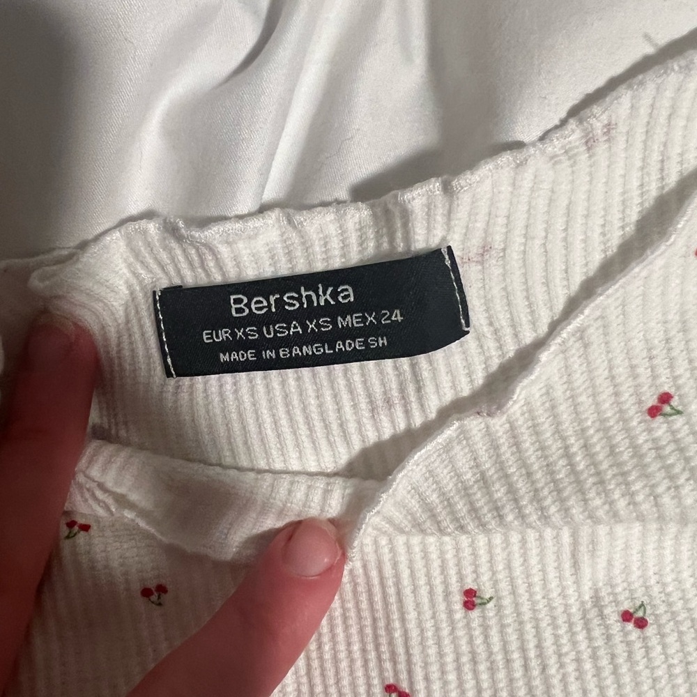 Bershka cherr baby tee